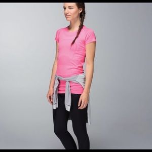 Lululemon Swiftly Tech Short Sleeve pink